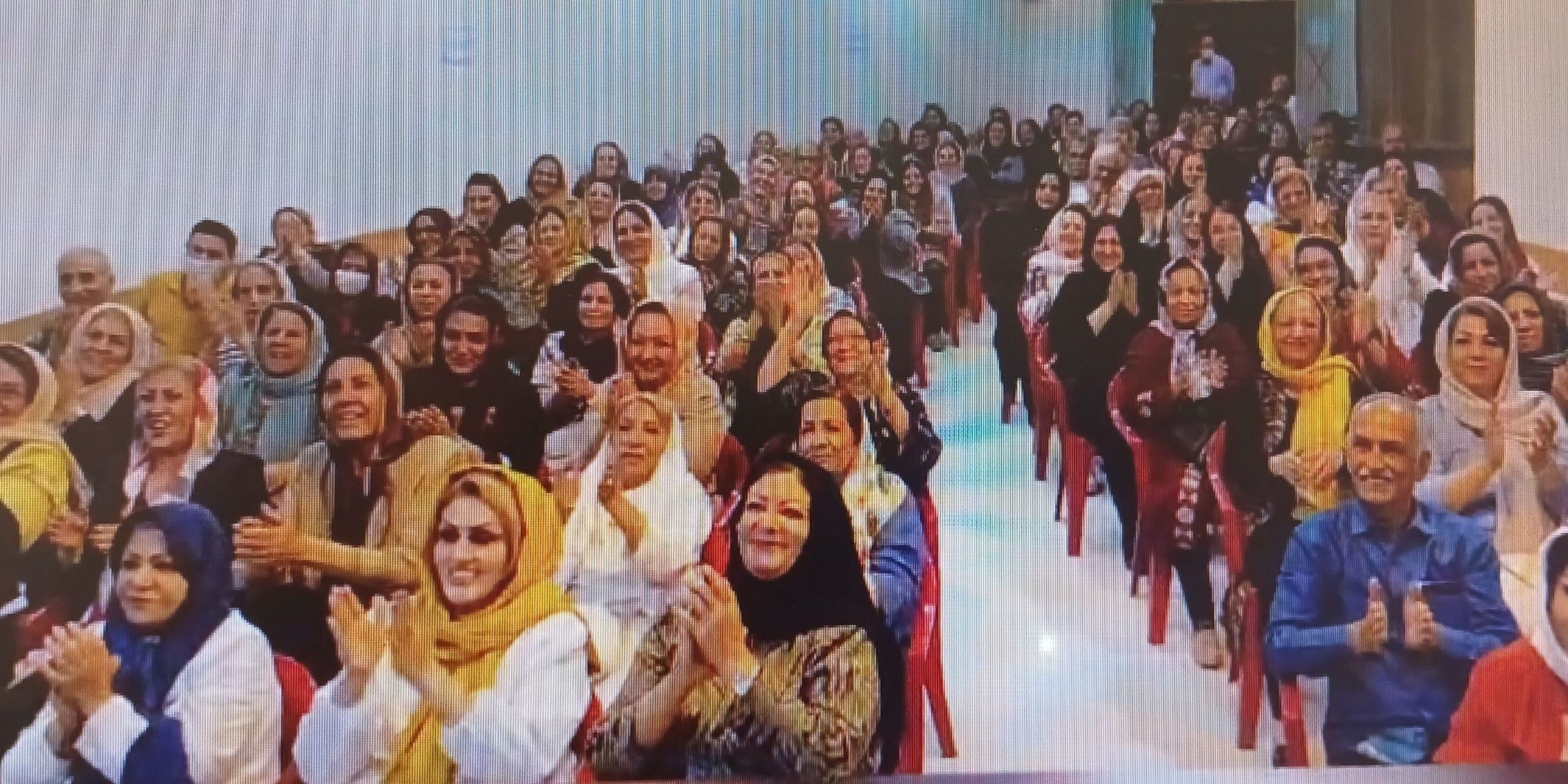 همایش بزرگ یوگای خنده در انجمن آلزایمر فارس به مناسبت ماه جهانی آلزایمر 1403