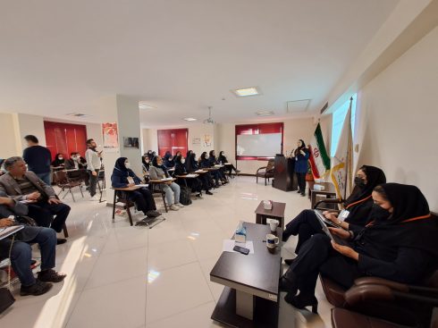 آموزش آموزش دهندگان مراقبت از افراد مبتلا به دمانس