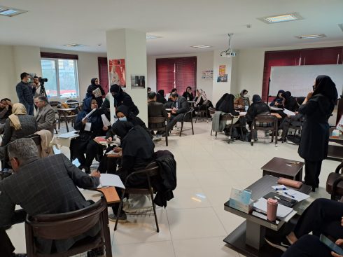 آموزش آموزش دهندگان مراقبت از افراد مبتلا به دمانس