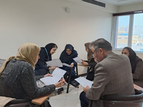 آموزش آموزش دهندگان مراقبت از افراد مبتلا به دمانس