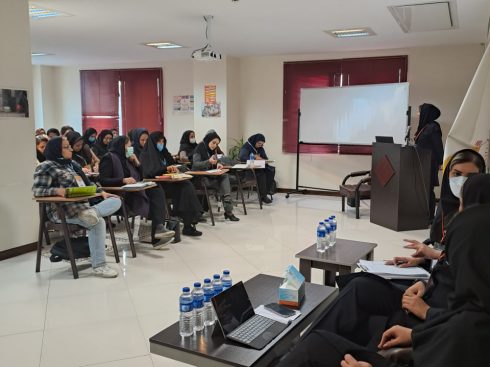 آموزش آموزش دهندگان مراقبت از افراد مبتلا به دمانس