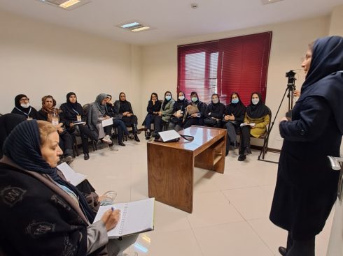 آموزش آموزش دهندگان مراقبت از افراد مبتلا به دمانس