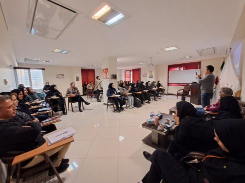 آموزش آموزش دهندگان مراقبت از افراد مبتلا به دمانس