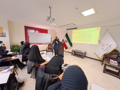 آموزش آموزش دهندگان مراقبت از افراد مبتلا به دمانس