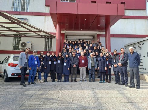 آموزش آموزش دهندگان مراقبت از افراد مبتلا به دمانس