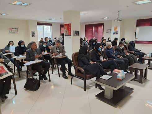 آموزش آموزش دهندگان مراقبت از افراد مبتلا به دمانس