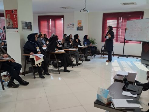 آموزش آموزش دهندگان مراقبت از افراد مبتلا به دمانس