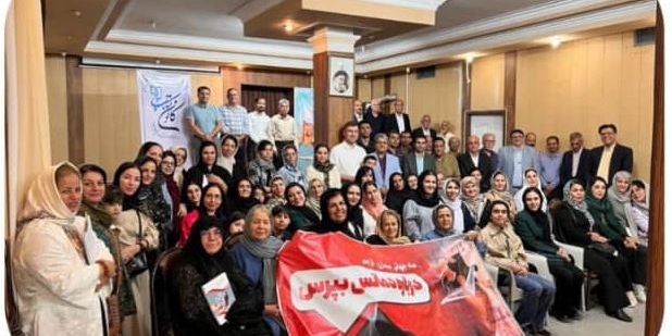 کتاب سنگینی الماس در ماه جهانی آلزایمر با انجمن آلزایمر خراسان جنوبی