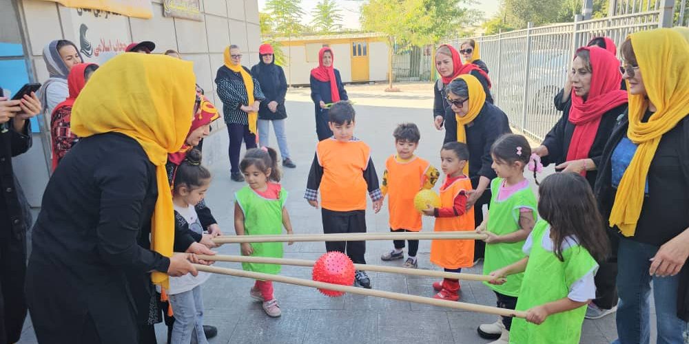 در ۲۰ مهر ۱۴۰۴، مهدکودک امید فردا میزبان برنامه «ورزش و بازی مادر‌بزرگ‌ها با کودکان» شد. حدود ۵۰ شرکت‌کننده در فعالیت‌های بین‌نسلی شرکت کردند و نزدیک به ۱۰ پرسش مطرح شد.