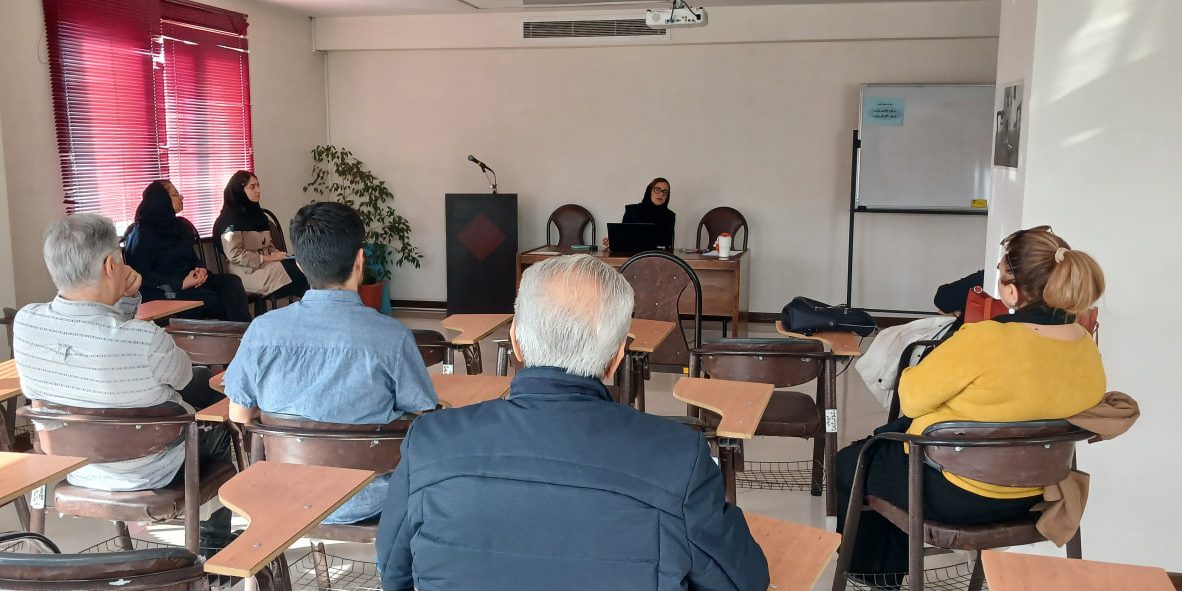برگزاری جلسه گروه درمانی مراقبین افراد مبتلا به دمانس
