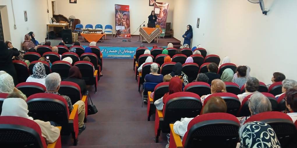کارگاه آموزشی پیشگیری از دمانس و بیماری آلزایمر در سرای محله اکباتان
