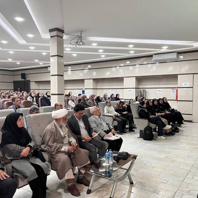 برگزاری همایش آشنایی با آلزایمر و سلامت روان در سالمندی در کرمانشاه